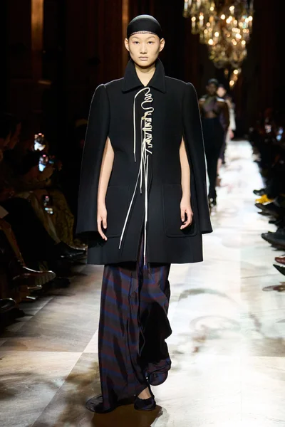 Look 5